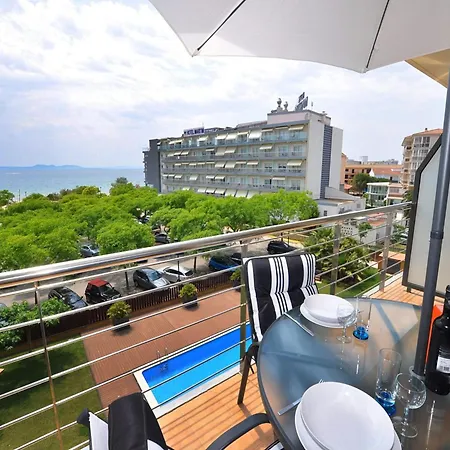 Garden-view In Near Apartament *